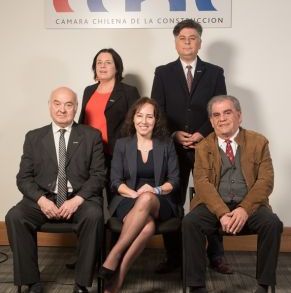 1._Mesa_Directiva_-_1_1_.JPG
