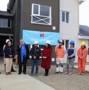 Becas_Maestros_de_la_Construcción_CChC_Minvu_Trabajo_19_12_2022_(53).JPG