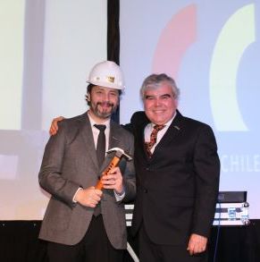 Ceremonia_casco_y_martillo_2017.JPG