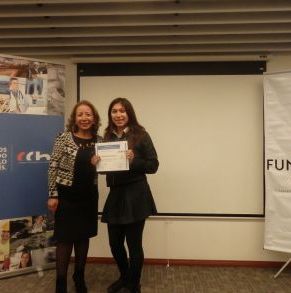 Entrega_Becas_Mejores_Alumnos_1.jpg