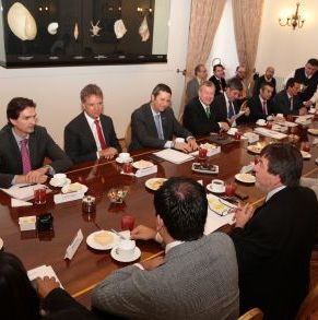 Firma_Convenio_de_Colaboracion_entre_SUBDERE_y_CChC_4754.JPG