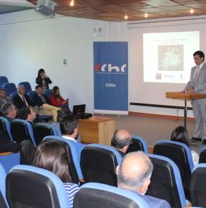 Franz_Iraira,_Entrega_Estudio_Urbano_a_Intendente.jpg