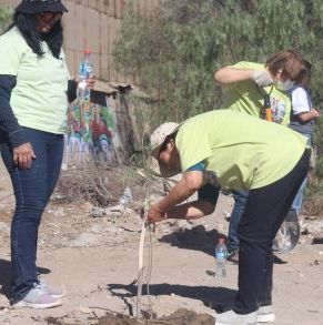Jornada_arborización_nuevo_horizonte_Paipote_16.jpg