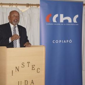Presidente_CChC_CPP_en_UDA_3.jpg