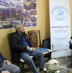Reu_CChC_Punta_Arenas_Senador_Bianchi_01_07_2022_(2).JPG