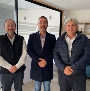 Reunión_con_consejero_regional_Fabián_Ossandón.jpg