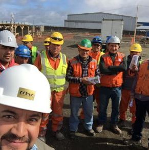 Selfie_con_trabajadores.Ignacio_Aliaga._Vicepresidente_CChC_P._Montt.JPG