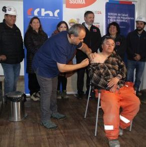 Vacunación_CChC_Seremi_Salud_y_Mutual_10_04_2024_(16).JPG