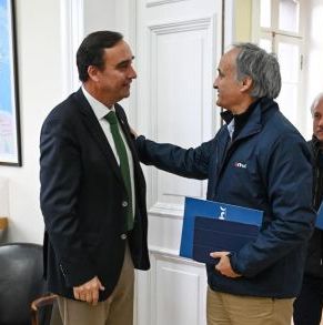 Visita_Vicepresidentes_CChC_Gobernador_Magallanes_31_03_2023_Crédito_GORE_(8).jpeg