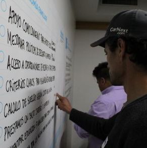 trabajadores-y-trabajadoras-de-la-construccion-compartieron-experiencias-y-analizaron-desafios-presentes-en-el-rubro_(109).JPG