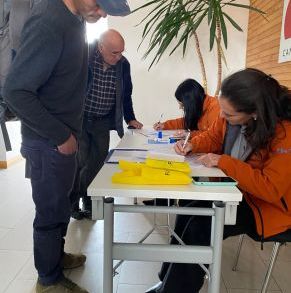 trabajadores-y-trabajadoras-de-la-construccion-compartieron-experiencias-y-analizaron-desafios-presentes-en-el-rubro_(2).JPG