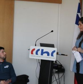 trabajadores-y-trabajadoras-de-la-construccion-compartieron-experiencias-y-analizaron-desafios-presentes-en-el-rubro_(52).JPG