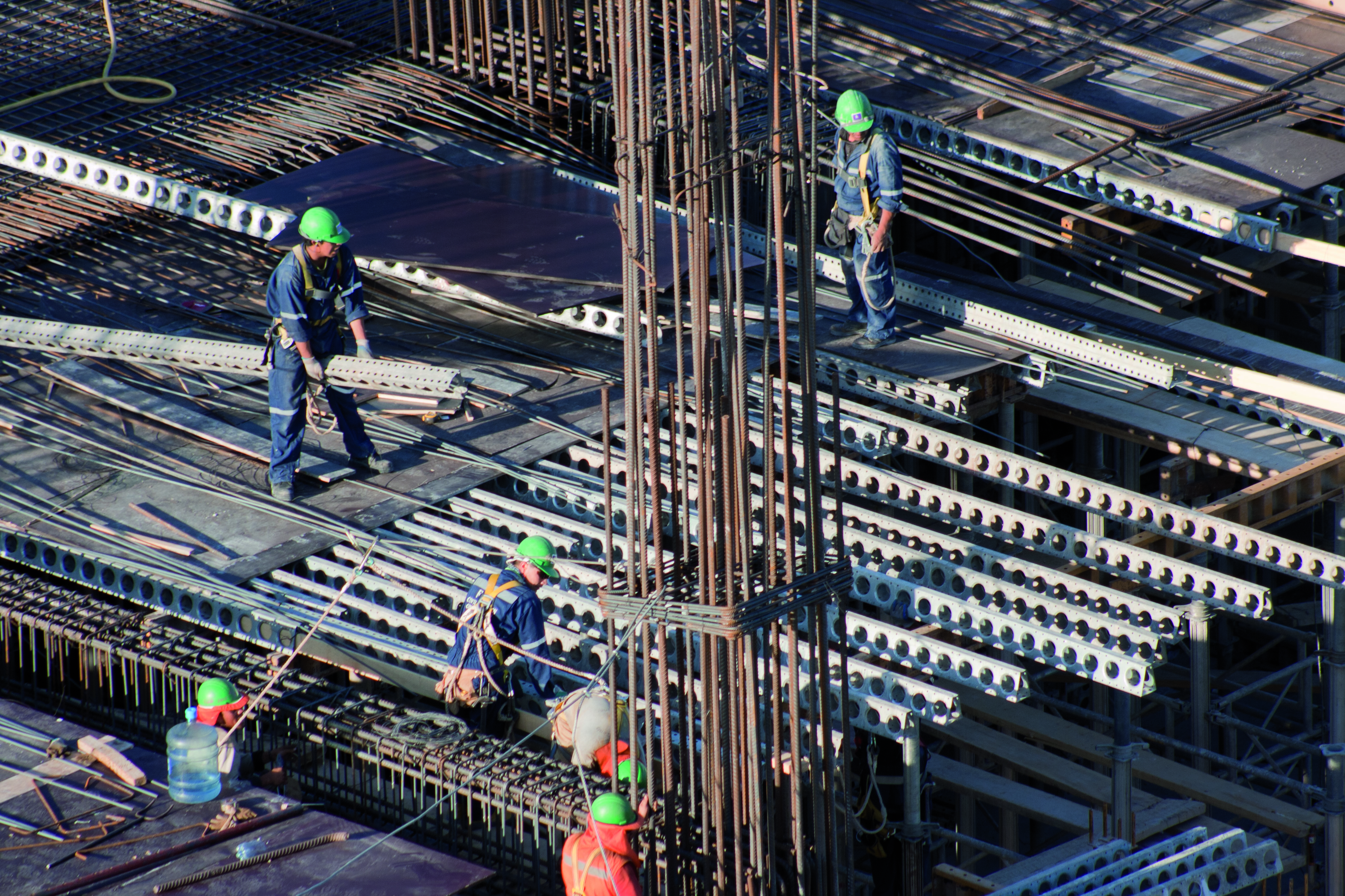 2011_Trabajadores_en_obra.jpg