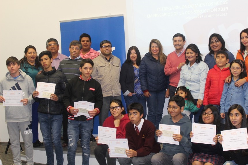 Becas_Estudio_CChC_Calama_1.jpg