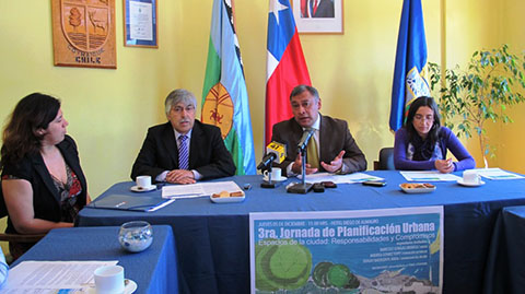 Conferencia-Prensa-CChC-Municipalidad-Coyhaique.jpg