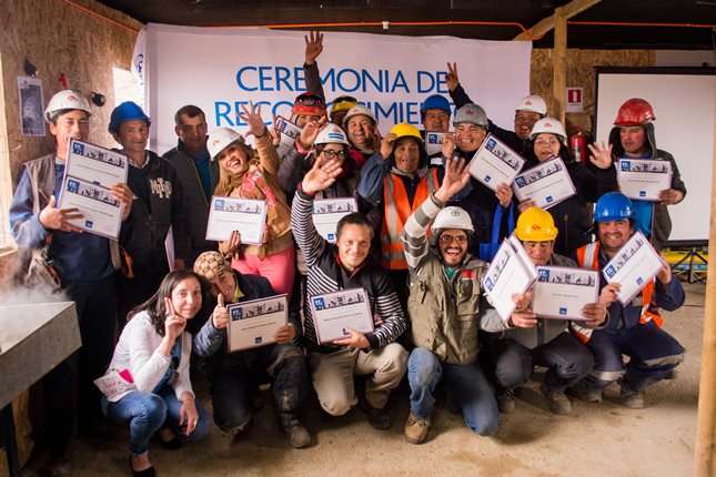 Trabajadores_reconocidos_de_Empresa_Baquedano_Sur_2_-_copia.jpg