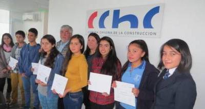 20.04.16_ENTREGA_DE_BECAS_valdivia.JPG