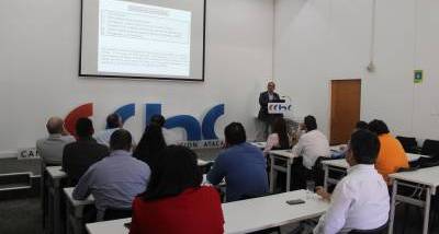 Charla_d%C3%A9litos_econ%C3%B3micos_1.jpg