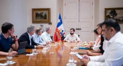 REUNI%C3%93N_PALACIO_LA_MONEDA.jpg
