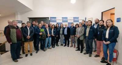 Reuni%C3%B3n_con_Ministro_Vivienda_Montes.jpg