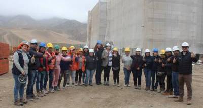Sent%C3%A9monos_trabajadoras_construcci%C3%B3n_Atacama_18.jpg