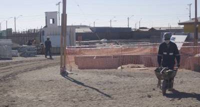 Trabajador_construcci%C3%B3n_Atacama.jpg