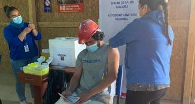 Vacunaci%C3%B3n_trabajadores_Vallenar.jpeg