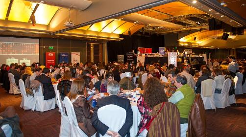 Más de 500 asistentes se cuadraron con “Sonrisa Maestro” en Bingo Red Social 2012 noticias